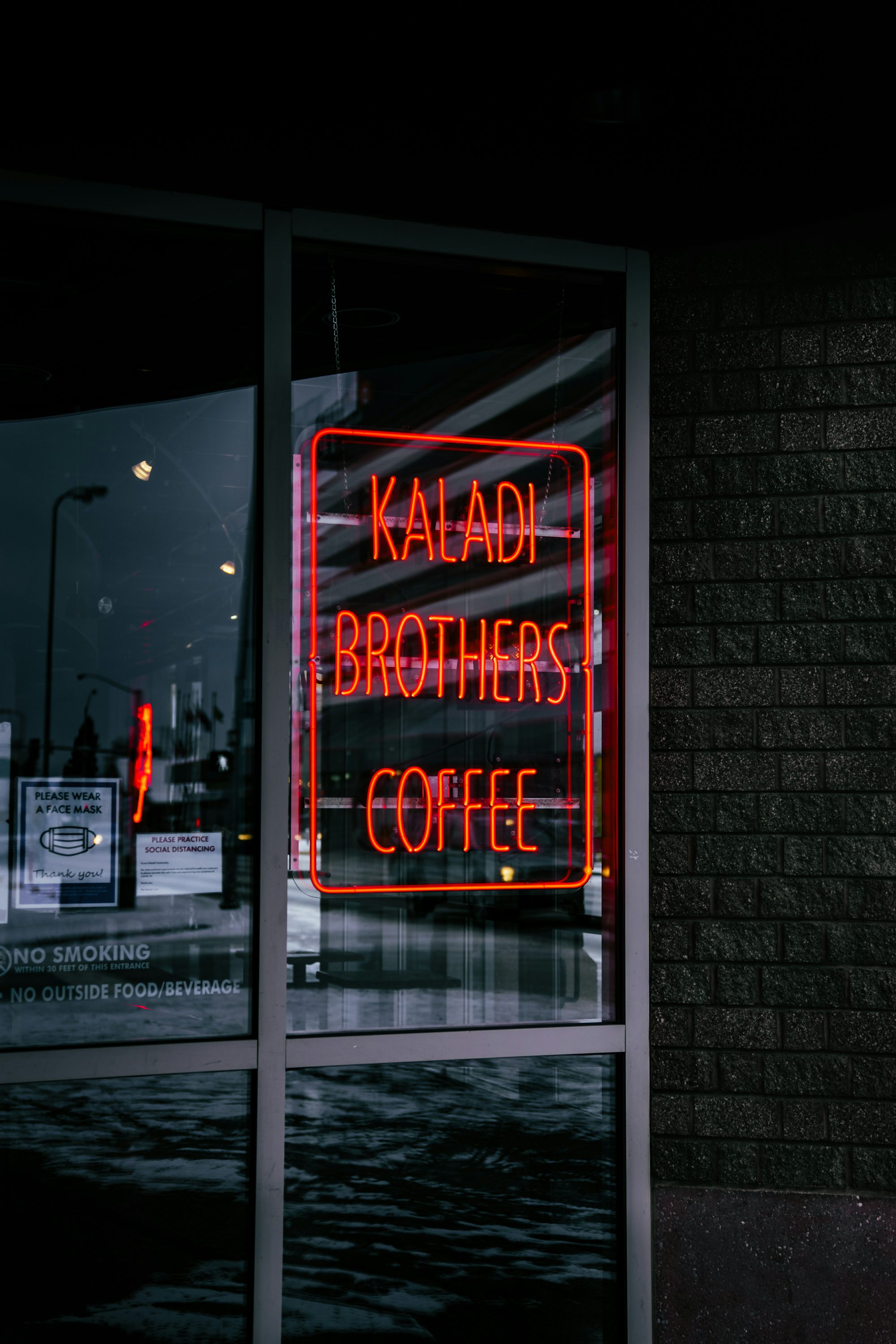 red and white coca cola signage